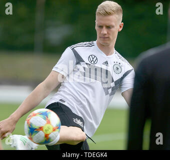 Fagagna, Italien. 15 Juni, 2019. Fußball, U 21 Männer, EM: Ausbildung Deutschland. Spieler Timo Baumgartl. Deutschland wird Dänemark in der Europäischen U21-Meisterschaft treffen sich am 17.06. Credit: Cézaro De Luca/dpa/Alamy leben Nachrichten Stockfoto