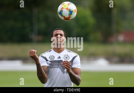 Fagagna, Italien. 15 Juni, 2019. Fußball, U 21 Männer, EM: Ausbildung Deutschland. Spieler Lukas Nmecha spielt den Ball. Deutschland wird Dänemark in der Europäischen U21-Meisterschaft treffen sich am 17.06. Credit: Cézaro De Luca/dpa/Alamy leben Nachrichten Stockfoto