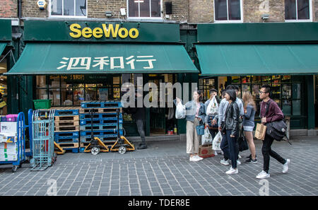 London, Großbritannien. London, Großbritannien. SeeWoo in Londons Chinatown Süßes Café und Restaurant am Newport Gericht und Garret Straße am 15. Juni 2019, UK. Bild Capital/Alamy Leben Nachrichten Bild Capital/Alamy leben Nachrichten Stockfoto