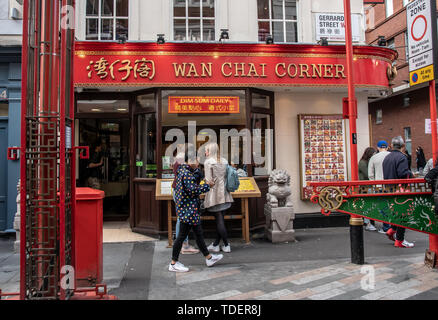 London, Großbritannien. London, Großbritannien. Wan Chai Ecke in Londons Chinatown Süßes Café und Restaurant am Newport Gericht und Garret Straße am 15. Juni 2019, UK. Bild Capital/Alamy Leben Nachrichten Bild Capital/Alamy leben Nachrichten Stockfoto