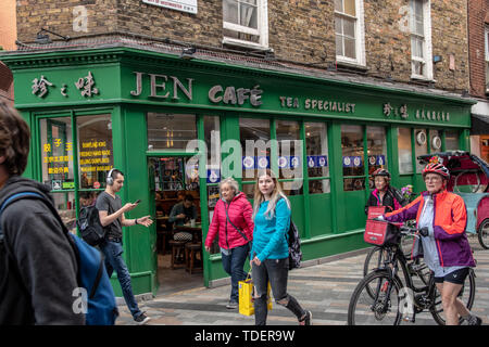 London, Großbritannien. London, Großbritannien. Jen Cafe in Londons Chinatown Süßes Café und Restaurant am Newport Gericht und Garret Straße am 15. Juni 2019, UK. Bild Capital/Alamy Leben Nachrichten Bild Capital/Alamy leben Nachrichten Stockfoto