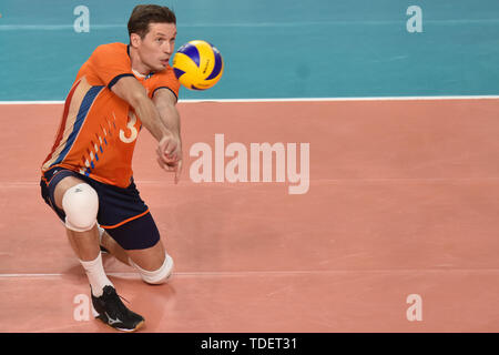 Varazdin, Kroatien. 15 Juni, 2019. Maarten Van Putten der Niederlande konkurriert während 2019 CEV Volleyball europäischen Golden League 6. Runde Gruppe B Match zwischen Kroatien und den Niederlanden in Varazdin, Kroatien, 15. Juni 2019. Kroatien gewann 3-0. Credit: Vjeran Zganec Rogulja/Xinhua/Alamy leben Nachrichten Stockfoto