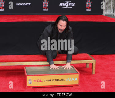 Handprint Zeremonie für Keanu Reeves bei TCL Chinese Theatre in Hollywood, Kalifornien am Mai 14, 2019 Mit: Keanu Reeves Wo: Los Angeles, Kalifornien, Vereinigte Staaten, wenn: 14. Mai 2019 Credit: Sheri Determan/WENN.com Stockfoto