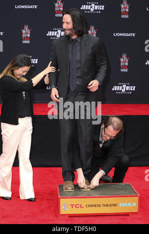 Handprint Zeremonie für Keanu Reeves bei TCL Chinese Theatre in Hollywood, Kalifornien am Mai 14, 2019 Mit: Keanu Reeves Wo: Los Angeles, Kalifornien, Vereinigte Staaten, wenn: 14. Mai 2019 Credit: Sheri Determan/WENN.com Stockfoto