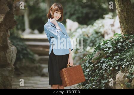 Studenten der Japanischen Abteilung frische kleine Republik China Schuluniform schöne reine Junge portrait Farbe campus Retro Stockfoto