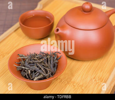 Kaffee und Tee- Sets auf dem Tisch Stockfoto