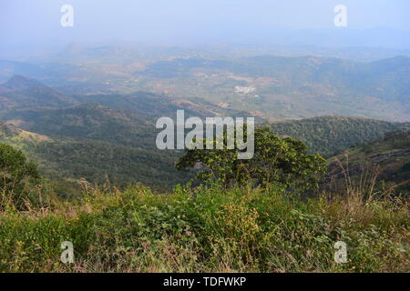 Blick auf das Tal von Cumbam Meghamalai Hügeln in Tamil Nadu Stockfoto