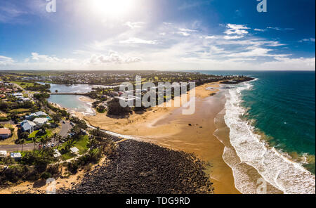 Antenne drone Ansicht von Bargara Beach und Umgebung, Queensland, Australien Stockfoto