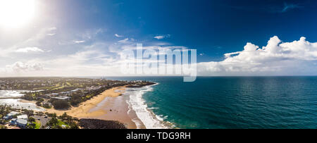 Antenne drone Ansicht von Bargara Beach und Umgebung, Queensland, Australien Stockfoto