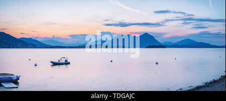 Panorama von Isola Superiore Pescatori Insel Sommer Sonnenuntergang Stockfoto