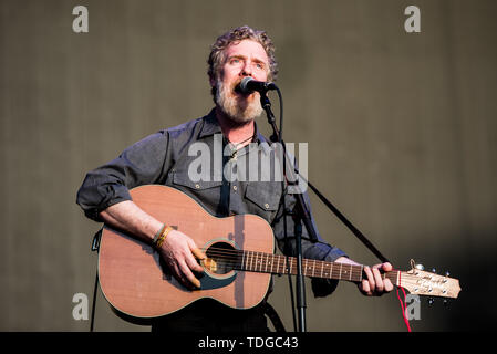 Firenze, Italien. 15 Juni, 2019. Der irische Sänger Glen Hansard live auf der Bühne des Firenze Rocks Festival 2019 in Florenz, Italien, Öffnung für Eddie Vedder. Credit: Alessandro Bosio/Pacific Press/Alamy leben Nachrichten Stockfoto