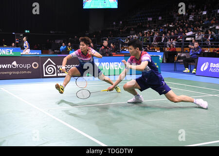 Wang Dongping Yilyu und Huang (China), die in Aktion während der 2019 australischen Badminton Open Mixed semi-finale Match gegen Tang Chun Mann und Tse-Ying Suet (Hongkong). Wang und Huang gewann das Match 21-13, 21-10. Stockfoto