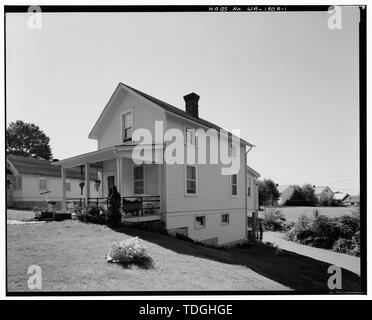 Nordwesten und Nordosten (Principal) vorne, aus Nordosten - Fort Lawton, Krankenhaus Stewards Viertel, Discovery Park, Seattle, King County, WA; US-Armee Stockfoto