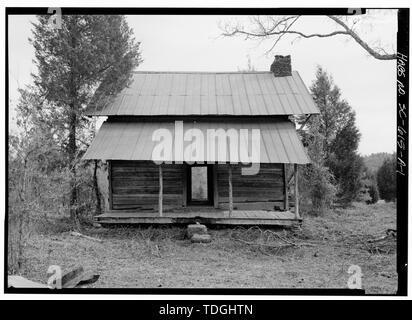 NORTHWEST, (VORNE) Höhe, auf der Suche nach Südosten Williams, Haus Tenant, SC Landstrasse 113, 3-4 Km nördlich vom SC Landstrasse 235, Glenn Federn, Spartanburg County, SC; Cary, Brian, Sender Stockfoto