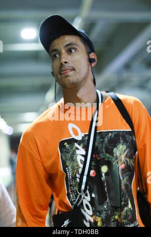 NBA-Star Kyle Kuzma von Los Angeles Lakers kommt an der Shanghai Hongqiao International Airport nach der Landung in Shanghai, China, 12. Juni 2019. Stockfoto