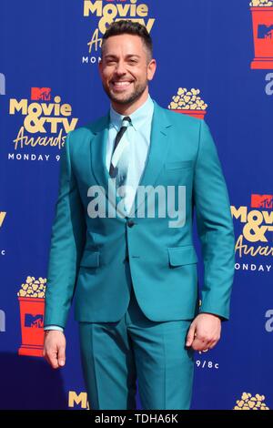 Los Angeles, CA, USA. 15 Juni, 2019. LOS ANGELES - 15.Juni: Zachary Levi an der 2019 MTV Movie & TV Auszeichnungen bei den Barker Hangar am 15. Juni 2019 in Santa Monica, CA bei der Ankunft für 2019 MTV Movie und TV Awards, Barker Hangar, Los Angeles, CA 15 Juni, 2019. Credit: Priscilla Grant/Everett Collection/Alamy leben Nachrichten Stockfoto