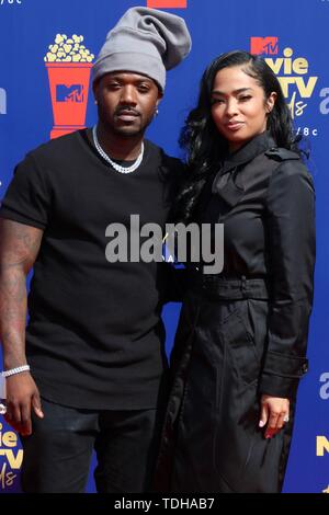 Los Angeles, CA, USA. 15 Juni, 2019. LOS ANGELES - Jun 15: Ray J Norwood, Prinzessin Liebe an der 2019 MTV Movie & TV Auszeichnungen bei den Barker Hangar am 15. Juni 2019 in Santa Monica, CA bei der Ankunft für 2019 MTV Movie und TV Awards - Teil 2, Barker Hangar, Los Angeles, CA 15 Juni, 2019. Credit: Priscilla Grant/Everett Collection/Alamy leben Nachrichten Stockfoto