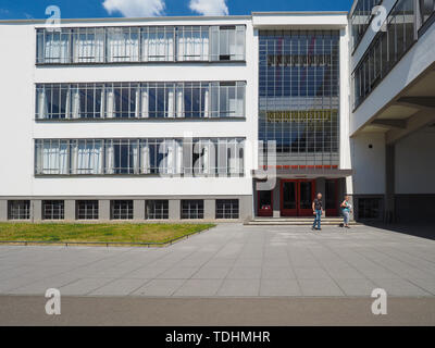 DESSAU, Deutschland - ca. Juni 2019: Das Bauhaus kunst schule ikonischen Gebäude von Architekt Walter Gropius 1925 entworfen Stockfoto