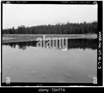 Gesamtansicht von Damm, die vordere Teilfläche, auf der Suche nach Südwesten - hohen Berg Staudämme in Bonneville, Versuch Lake Dam, Kamas, Summit County, UT; Provo Behälter Unternehmen; Unternehmen; Wasatch Sego Bewässerung Bewässerung Firma; National Forest Service; Timpanogos Bewässerung Unternehmen Stockfoto