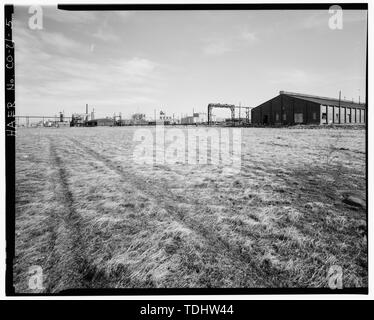 Gesamtansicht der Anlage aus dem Bereich nordwestlich der Anlage. Blick nach Osten. - Rocky Mountain Arsenal, von 90 - Sixth Avenue und Fifty-Sixth Avenue, Buckley Road, Quebec Street und Colorado Highway 2, Handel Stadt, Adams County, CO begrenzt Stockfoto