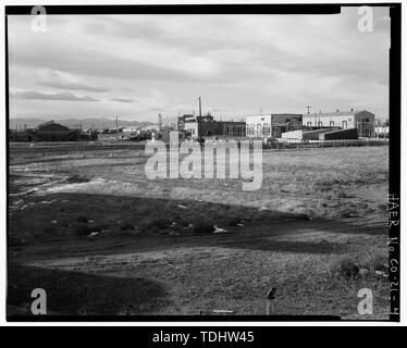 Gesamtansicht von Süden aus Feld SÜDÖSTLICH DER ANLAGE. Blick nach Westen. - Rocky Mountain Arsenal, von 90 - Sixth Avenue und Fifty-Sixth Avenue, Buckley Road, Quebec Street und Colorado Highway 2, Handel Stadt, Adams County, CO begrenzt Stockfoto