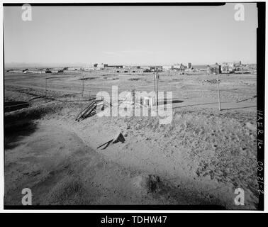 Gesamtansicht der Anlage von Shell Chemical STORAGE TANK. Blick nach Nordwesten. - Rocky Mountain Arsenal, von 90 - Sixth Avenue und Fifty-Sixth Avenue, Buckley Road, Quebec Street und Colorado Highway 2, Handel Stadt, Adams County, CO begrenzt Stockfoto