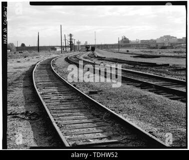 Globale Sicht der RANGIERBAHNHOF. Blick nach Nordosten. - Colorado und Southern Railway Denver Roundhouse Komplex, die Siebte Straße, im Osten von South Platte River, Denver, Denver County, CO Stockfoto