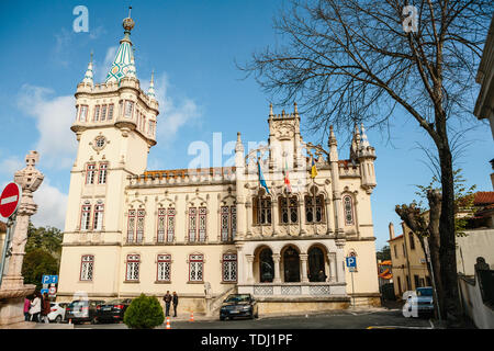 Portugal, Sintra, 26. Juni 2018: die schöne Aussicht auf das Rathaus der Stadt Sintra. Stockfoto