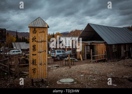 Bai haba Dorf Landschaft im Norden von Xinjiang Stockfoto