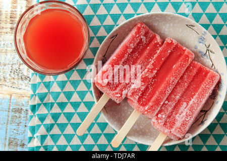 Weißdorn - aromatisiert Eis und kalte Getränke. Stockfoto