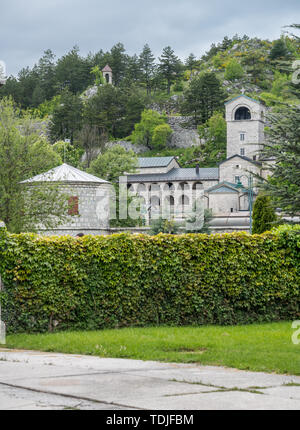 Das Kloster und die Königlichen Gärten in Cetinje, Montenegro Stockfoto