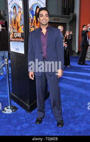 LOS ANGELES, Ca. 11. Juni 2008: Manu Narayan am Los Angeles Premiere seines neuen Films "Der Love Guru" am Grauman's Chinese Theater, Hollywood. © 2008 Paul Smith/Featureflash Stockfoto