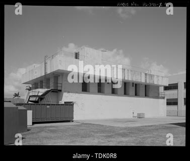 OBLIQUE Ansicht von Nordwesten und Südwesten. - U.S. Naval Base, Pearl Harbor, bombenfest Personal Tierheim, Enterprise Street und St. Lo Avenue, Pearl City, Honolulu County, HI Stockfoto