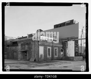 Schrägansicht der WEST SIDE, South End, Ergänzungen und Teil von Gebäude Nr. 21 nach Südosten. - U.S. Naval Air Station, Montage und Reparatur Shop, East Avenue, Pensacola, Escambia County, FL Stockfoto