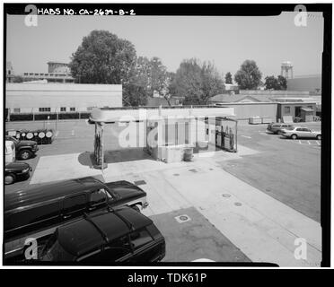 Über alle äußeren SEITE, nach Nordosten - Walt Disney Studios, Tankstelle, Alameda Avenue und Buena Vista Street, Burbank, Los Angeles County, CA Stockfoto
