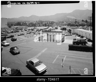 Über alle äußeren Seite, Richtung Südosten - Walt Disney Studios, Tankstelle, Alameda Avenue und Buena Vista Street, Burbank, Los Angeles County, CA Stockfoto