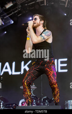 Juni 16, 2019 - Manchester, Tennessee, USA - NICHOLAS WILLIAM PETRICCA von Spaziergang der Mond während der bonnaroo Music+ Arts Festival in Manchester, Tennessee (Credit Bild: © Daniel DeSlover/ZUMA Draht) Stockfoto