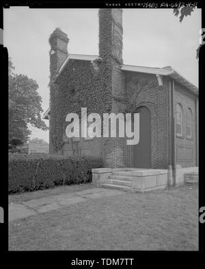 Blick von Nordwesten FASSADE DES HINTEREN ELL, Blick nach Osten - Tacony, Tacony Zweig Bibliothek, Free Library of Philadelphia, 6700 Block der Torresdale Avenue, Südwestecke der Torresdale Avenue und Knorr Street, Philadelphia, Philadelphia County, PA; Carnegie, Andrew; Preis, Virginia Barrett, Sender; Jacobs, James A, Historiker; Elliott, Joseph, Fotograf; Bewahrung Allianz von Philadelphia, Sponsor Stockfoto