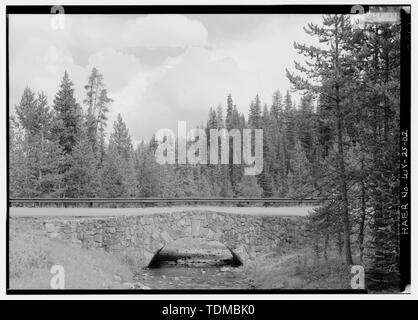 Perspektivische Ansicht-Cub Creek Bridge, Spanning Cub Nebenfluß am Eingang Ost Straße, See, Teton County, WY; Büro der öffentlichen Straßen; Morrison-Knudson; Albright, Horace; Varner, Steven M, Ingenieur; Varner, Steven, Ingenieur; Pearson, Julie, Feld team Projektleiter; Bennett, Lola, Sender; Lowe, Jet, Fotograf; Culpin, Maria Schauer, Historiker; Harvey, Elizabeth, delineator; Salarano, Laura E, delineator; Hansen, Gerald J, delineator Stockfoto