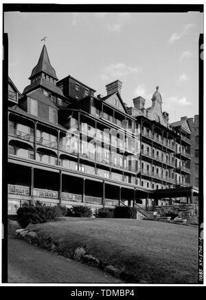 Perspektivische Ansicht von Nordwesten von zentraler Abschnitt, WESTFASSADE - Mohonk Mountain House, Mountain Rest Road, New Paltz, Ulster County, NY Stockfoto