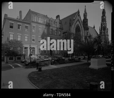 Perspektivische Ansicht Südost der Blick nach Osten, Blick auf die Straße von North Washington Place; Ansicht enthält die John eifrig Howard Statue und die Evangelisch-methodistische Kirche - Mount Vernon Place, Charles und Denkmal Straßen, Baltimore, unabhängige Stadt, MD; Barye Antoine Louis; Walters, William; Carrere und Hastings; Howard, John eifrig; Mills, Robert; Causici, Enrico; Dubois, Paul; Dolinsky, Paul D, Projektleiter; Perschler, Martin J, Projekt Manager; Preis, Virginia B, Sender Stockfoto