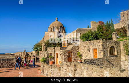 Kloster, Aragonerburg, Castello Aragonese, Insel Ischia, Italien Stockfoto