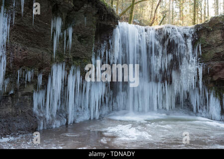 Gefrorenen Wasserfall, hoerschbach hoerschbach Canyon, Valley, Murrhardt, Remstal, Baden-Württemberg, Deutschland, hörschbach Canyon, Hörschbarchtal Stockfoto