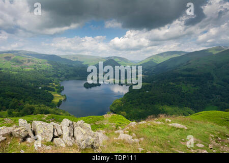 Grasmere Lake von Loughrigg fiel im Nationalpark Lake District, Cumbria, England. Stockfoto