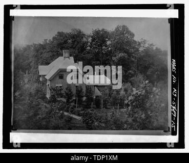 Fotokopie des historischen Foto (Original in der Sammlung der Bibliothek am Vassar College) ALLGEMEINE ANSICHT SEITENANSICHT UND FLÜGEL - Federseite, Akademie Street, Poughkeepsie, Dutchess County, NY Stockfoto