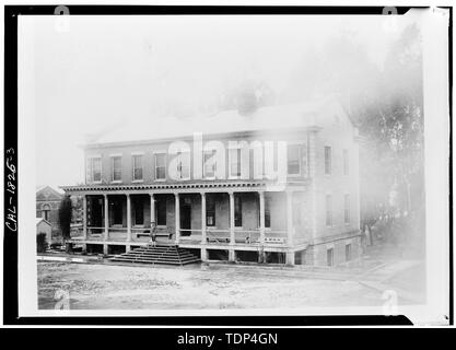 (Aus Benicia Arsenal) U.S. Army Fotograf Ca. 1915 Südosten und Nordosten - Benicia Arsenal, Kasernen, Benicia, Solano County, CA Stockfoto