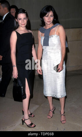 März 04, 1999, Los Angeles, CA, USA; Schauspieler SHANNON DAUGHTERY & Holly Marie Combs@ 9. Jährliche St. Jude's Gala.. (Bild: Chris Delmas/ZUMA Draht) Stockfoto