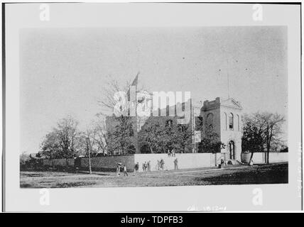 (Von San Francisco Examiner Bibliothek, San Francisco, Kalifornien, 1905) Fotograf unbekannt, Datum unbekannt Exterieur, ALLGEMEINE ANSICHT - Marysville Gymnasium, Marysville, Yuba County, CA Stockfoto