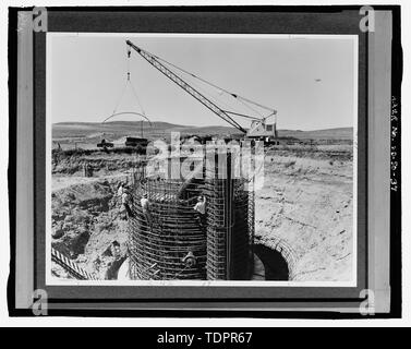 Fotografische Kopie von Foto (Ca. 1962, original Drucken im Besitz von Peter Kiewit Söhne Co., Omaha, Nebraska) Fotograf unbekannt. Blick vom Verstärken von Stahl, die Oberseite der Startrampe - Ellsworth Air Force Base, Delta Flug, 10 km Radius um Exit 127 off Interstate 90, Innenraum, Jackson County, SD; Hess, Roise und Unternehmen, Auftragnehmer; Wegman-French, Lysa, Sender; Lyon, Robert, Fotograf; Lauber, John W, Historiker Stockfoto