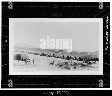 Fotografische Kopie von Foto, im Besitz von SCIP-Büro, Coolidge, AZ. Kein Datum. Fotograf unbekannt. MCCLELLAN WASCHEN SIPHON, ALLGEMEINE ANSICHT VON ROHR YARD, NACHDEM DIE MEISTEN DER LEITUNG HERGESTELLT WURDE - San Carlos Bewässerungsprojekt, Southside Canal, Südseite von Gila River, Coolidge, Pinal County, AZ Stockfoto